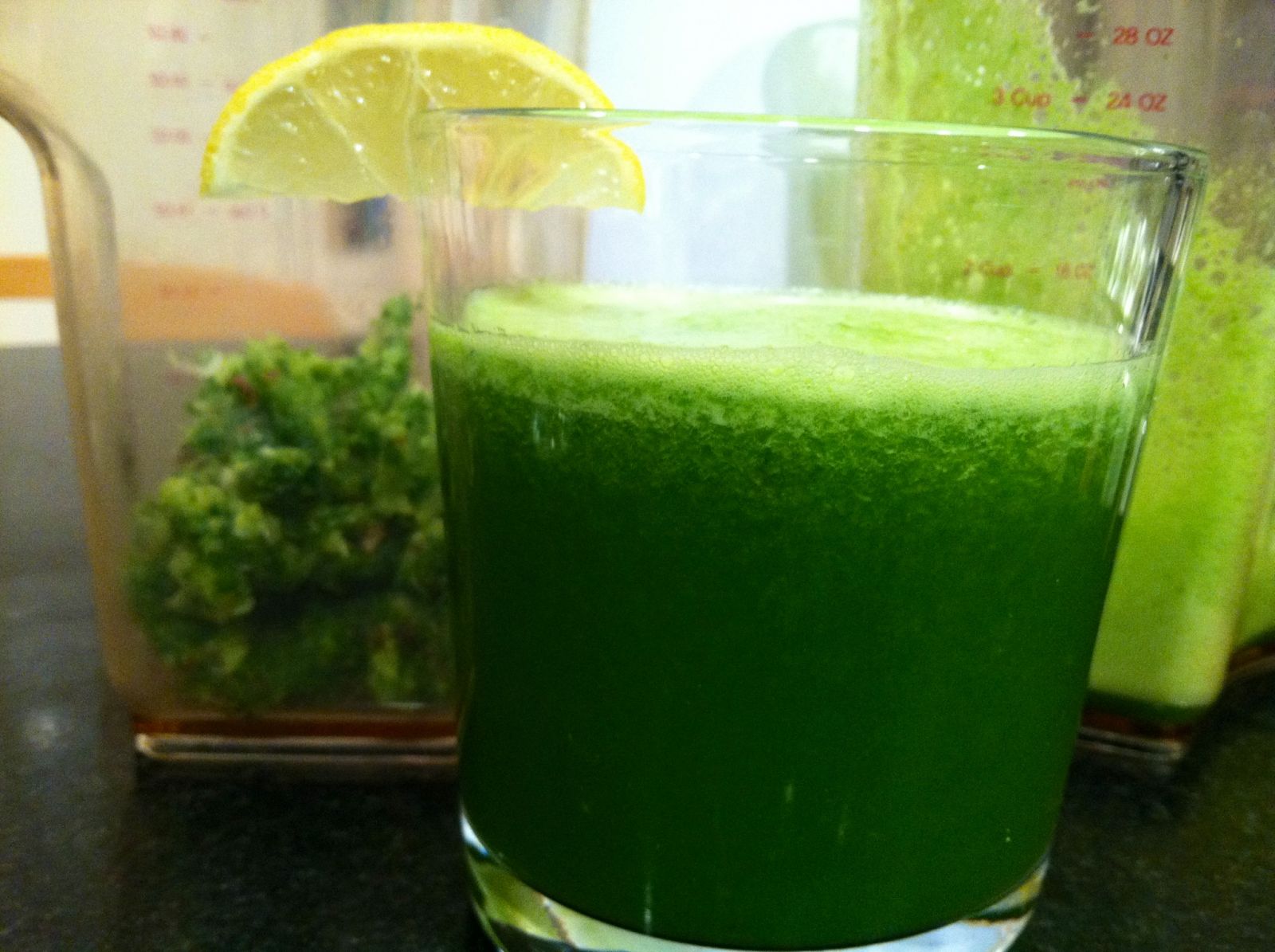 Chia sẻ mẹo hay trị sẹo thâm lâu năm bằng rau má